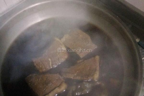 卤牛肉的做法图解3