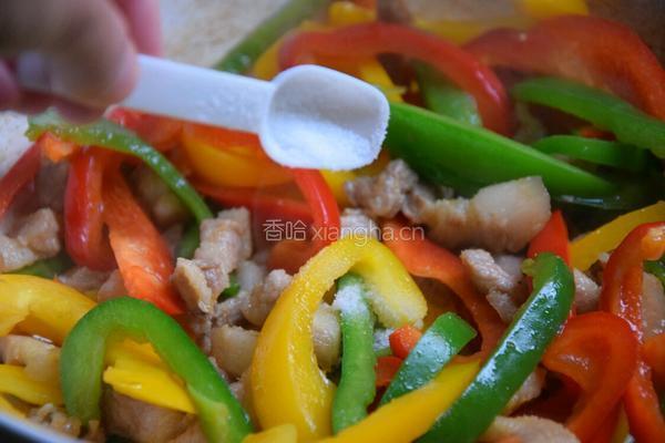 彩椒炒肉的做法图解6