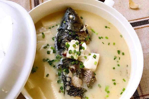 河鲫鱼豆腐汤的做法图解8