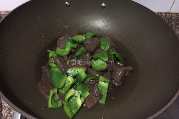 青椒炒猪血的做法图解6