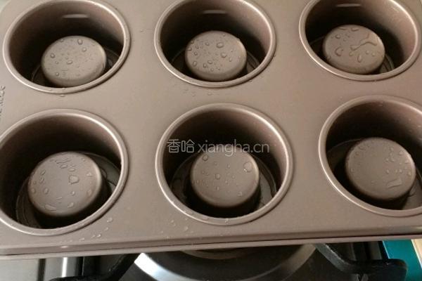红丝绒海绵蛋糕杯的做法图解6