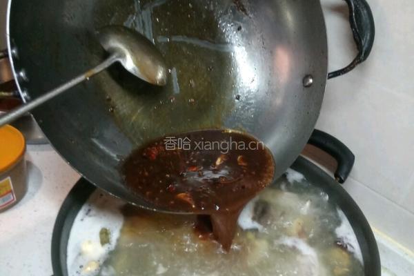 鲁菜大师蒋家菜秘制酱烧猪尾骨的做法图解5