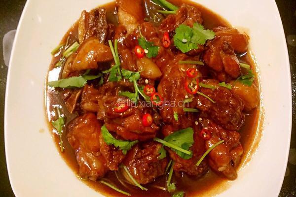 鲁菜大师蒋家菜秘制酱烧猪尾骨的做法图解6