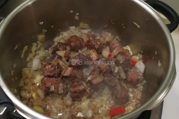 紅酒燉牛肉的做法图解5