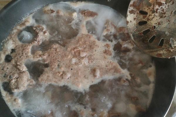 土豆炖牛腩的做法图解2