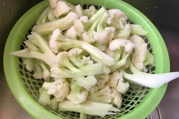 肉炒花菜的做法图解3