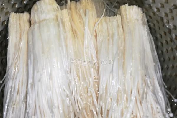 金针菇猪肉馄饨的做法图解2