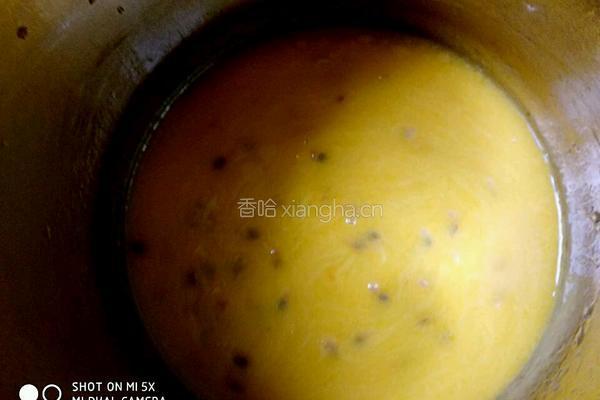 百香果戚风蛋糕的做法图解4