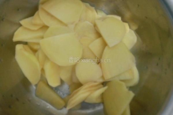 土豆豆角炖排骨的做法图解8