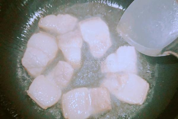 梅干菜扣肉的做法图解3