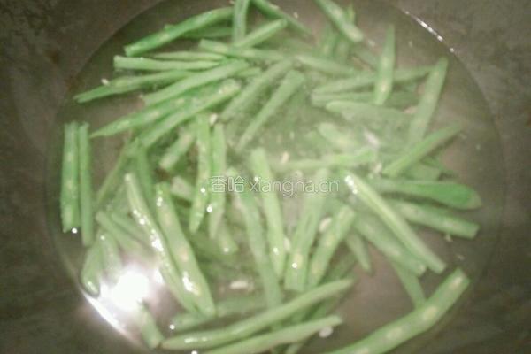 鸭黄豆角的做法图解3