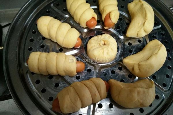 南瓜热狗卷的做法图解15