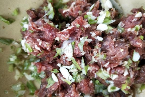 肉镶油面筋的做法图解1