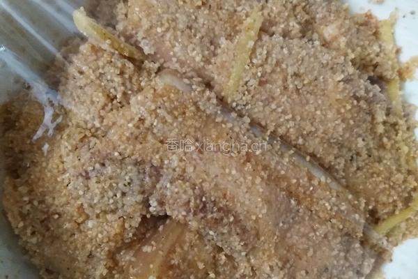 土豆粉蒸肉的做法图解3