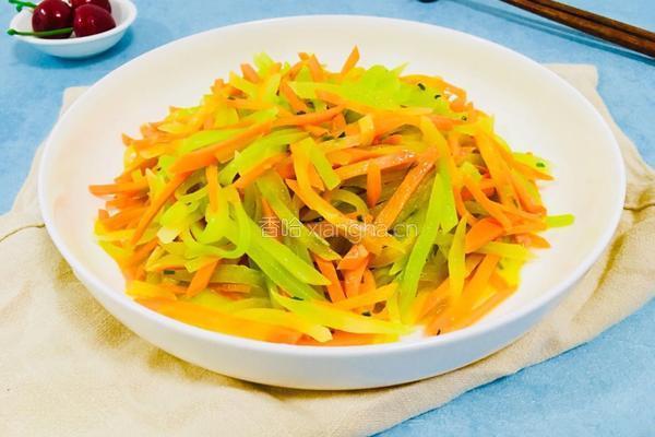 胡萝卜丝炒莴笋丝的做法图解11