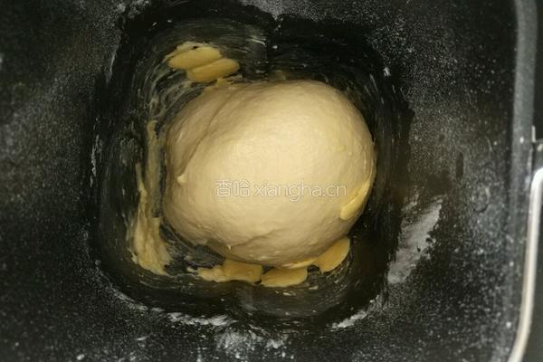 枣泥面包的做法图解1