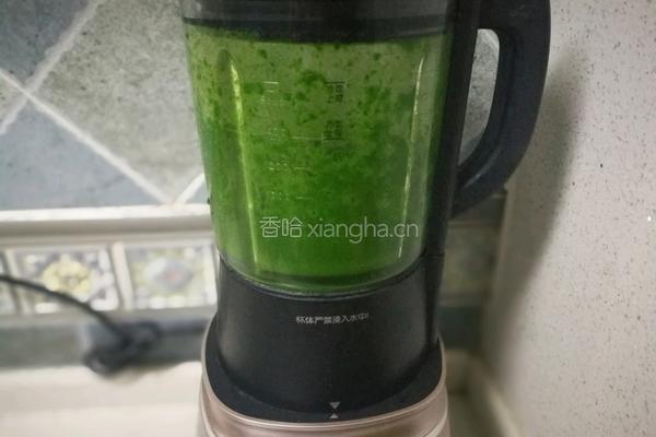 菠菜汁火腿卷的做法图解4