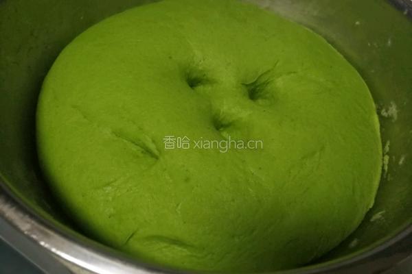 菠菜汁火腿卷的做法图解7