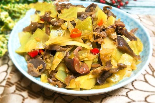 青笋炒鸡胗