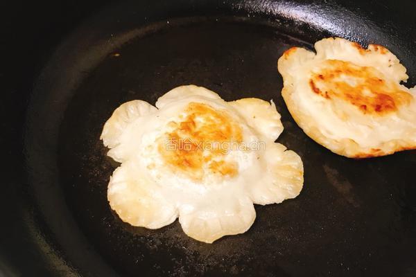 花朵韭菜盒子的做法图解8