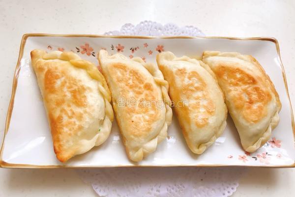 花朵韭菜盒子的做法图解9