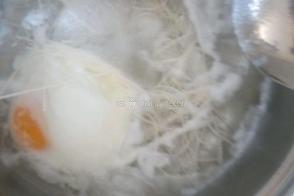 西红柿胡萝卜鸡蛋面的做法图解4
