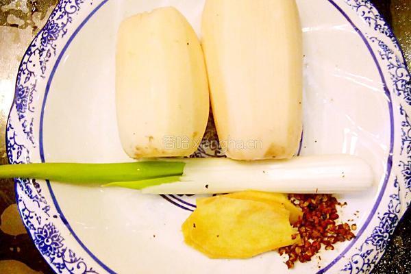 鲁菜大师蒋家菜菜品凉拌麻藕片的做法图解1