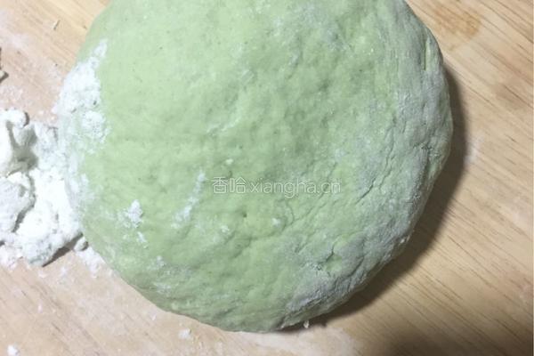 蔬菜汁水饺的做法图解1