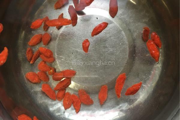虫草花大骨汤的做法图解3
