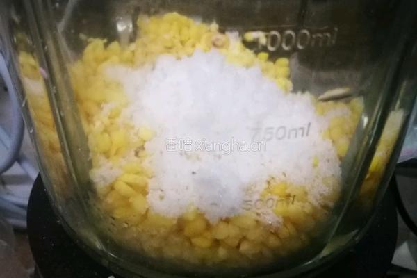黑芝麻馅绿豆糕的做法图解2