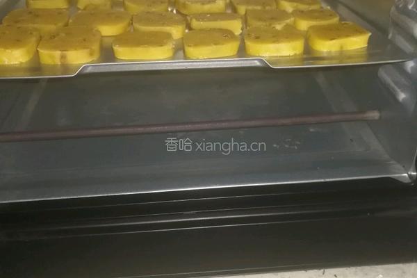 葡萄干黄油饼干的做法图解8