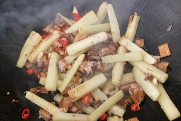 咸鱼茄子煲的做法图解6