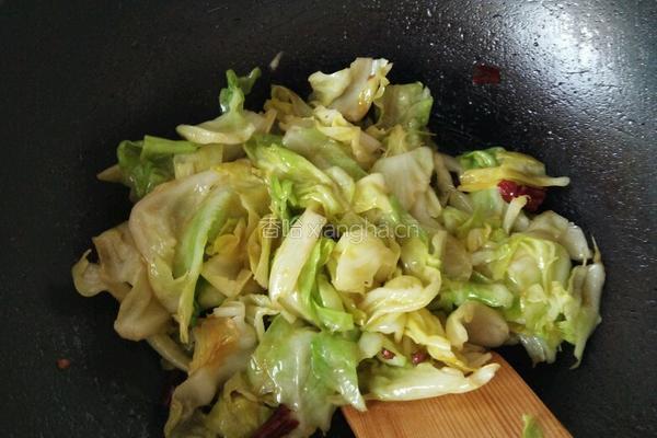 耗油手撕包菜的做法图解6
