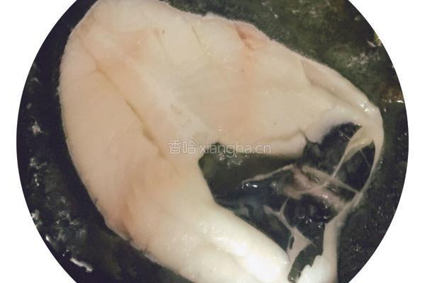 酸甜鳕鱼片的做法图解3
