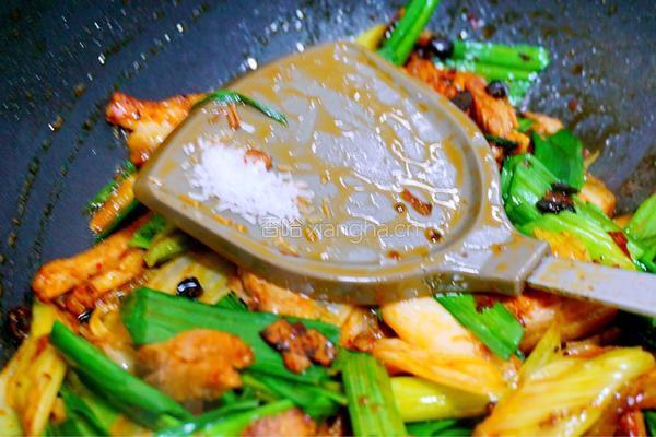 青蒜回锅肉的做法图解10
