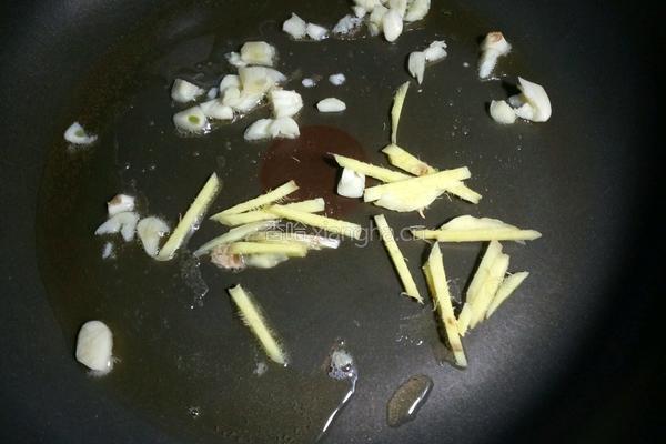 彩椒爆牛肉的做法图解3