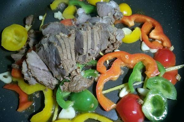 彩椒爆牛肉的做法图解6