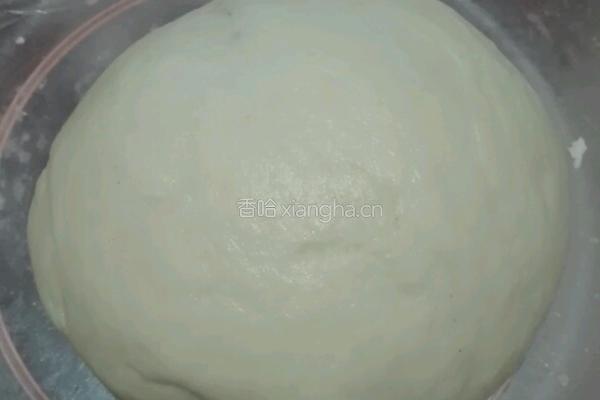 彩色螺旋蛋黄酥的做法图解1