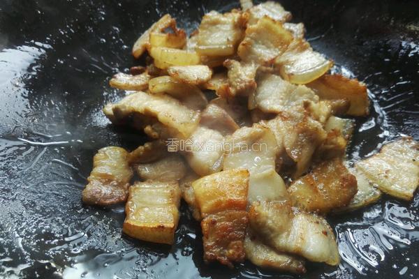 青蒜炒三层肉的做法图解4