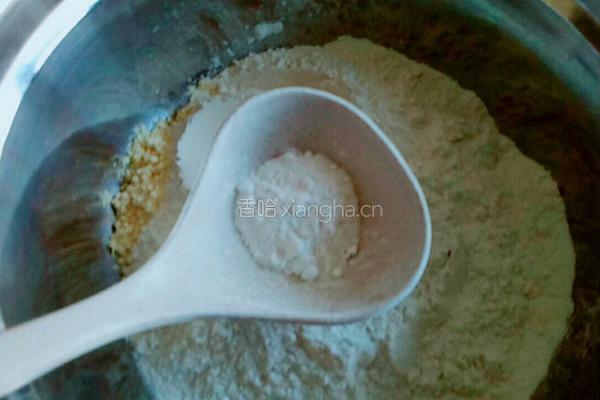 奶香玉米饼的做法图解2
