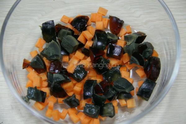 层次鲜明 好吃又好看的简蛋美食的做法图解1