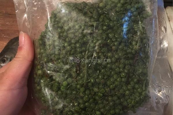 青藤椒鱼的做法图解2