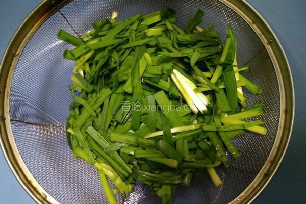 韭菜炒蛋的做法图解1