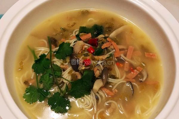 酸菜肉丝米线的做法图解7