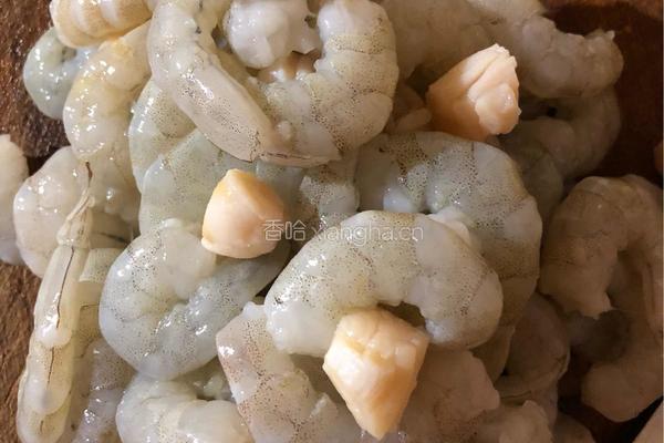 虾仁干贝鸡蛋饺的做法图解1