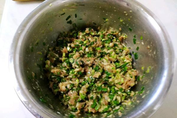 韭菜肉蒸饺的做法图解7