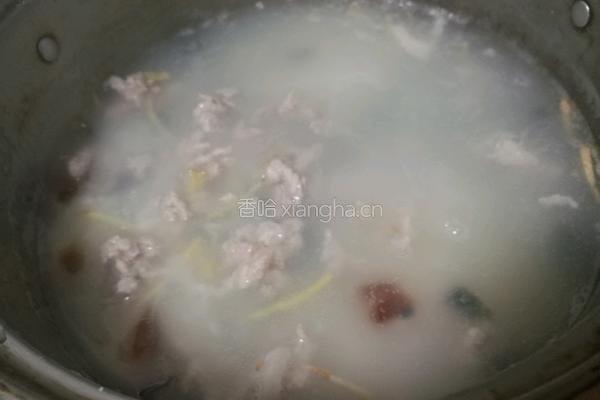 皮蛋瘦肉粥的做法图解4