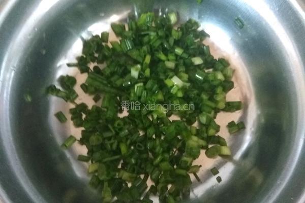 葱香咸桃酥的做法图解3