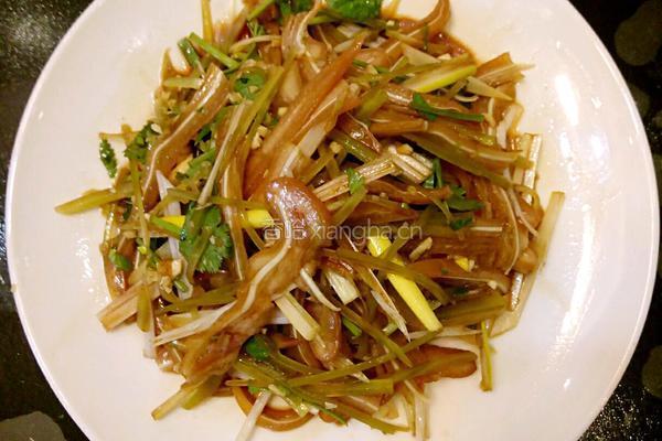 鲁菜大师蒋家菜拌耳丝的做法图解4