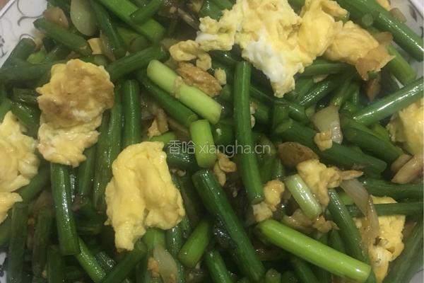 蒜苔炒鸡蛋（孕期）的做法图解8